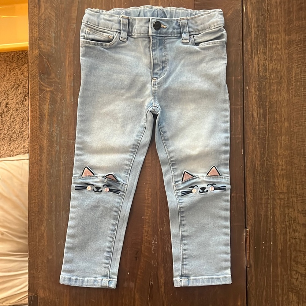Okie Dokie 2T girls skinny jeans light wash kitten detail on knees